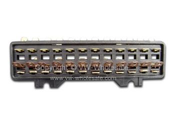 German quality fuse box 12 fuse - OEM PART NO: 111937505G
