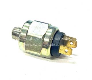 Brake light switch 3 pin - OEM PART NO: 113945515G