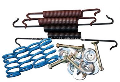 German quality rear brake shoe fitting kit - OEM PART NO: 113698903