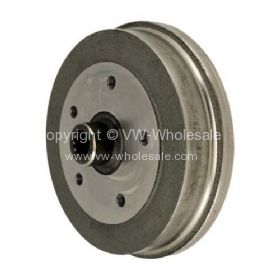 German quality rear brake drum 5 stud 130mm x 5PCD bolt pattern 67-79 - OEM PART NO: 