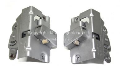 Genuine VW door lock mechanisms Sold as a pair 56-1/64 - OEM PART NO: 112837015A & 112837016A