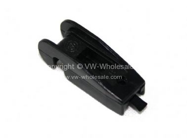 Replacement wiper blade fixing clip Beetle & Ghia - OEM PART NO: B48390
