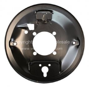 German quality rear brake backing plate Right beetle - OEM PART NO: 113609440