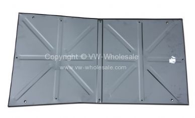 Centre under floor belly pan - OEM PART NO: 215703715