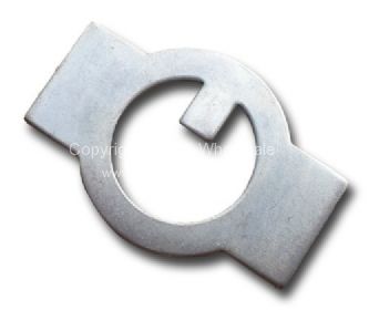 German quality front axle lock plate - OEM PART NO: 211405681