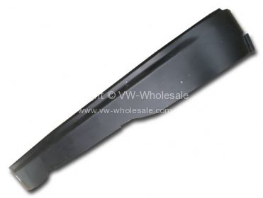 Lower front panel to allow fitting of late front panel - OEM PART NO: 211805036