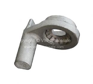 Genuine VW replacement operating arm L code 68 - OEM PART NO: 211837215L