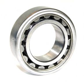 Outer wheel roller bearing - OEM PART NO: 211501283D