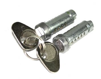 Cab door lock barrels on the same R code keys for Genuine VW handles - OEM PART NO: 211627111GP