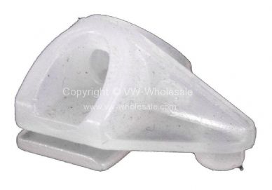 German quality internal door release rod fixing clip - OEM PART NO: 411837085