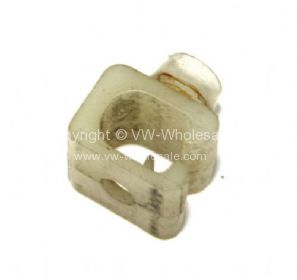German quality fixed cable fixing clip Bus - OEM PART NO: 211843663
