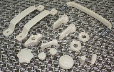 German quality complete cab plastics set in ivory - OEM PART NO: 