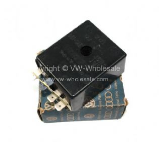NOS Genuine VW flasher relay with 4 terminals 68-70 - OEM PART NO: 211953215C