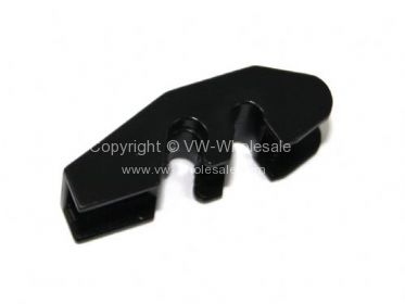 Replacement wiper blade fixing clip Bus - OEM PART NO: S43921