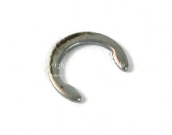 German quality locking ring for wiper shaft Bus - OEM PART NO: 211955237