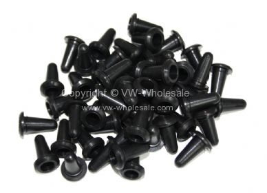 German quality small door card bungs bag of 50 Bus with 6mm hole - OEM PART NO: 361867425