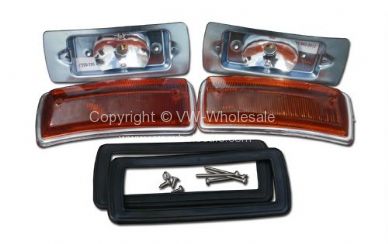 Pair of complete front indicator units with repro orange lenses 68-72 - OEM PART NO: 211457229