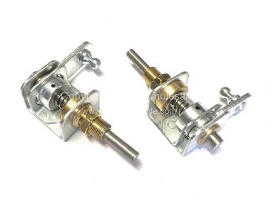 German quality wiper arm disengagers and spindles Bus - OEM PART NO: 211955225B