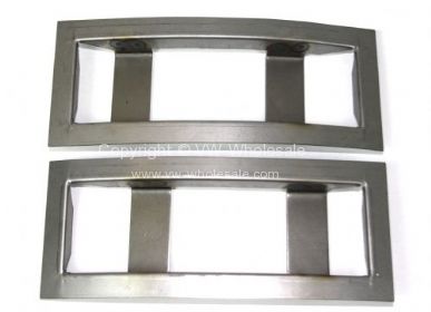 Early bay lower front indicator mounting brackets - OEM PART NO: 211805031L