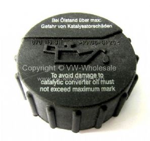 Oil filler cap 1.7-2.0 aircooled engines 1600cc CT T25 engine & T25 WB engines - OEM PART NO: 070115311