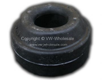 Wishbone rubber mounting inner 80-91 - OEM PART NO: 251407175A