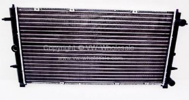 Radiator 720mm x 380mm To fit vehicles with or without air con - OEM PART NO: 701121253K
